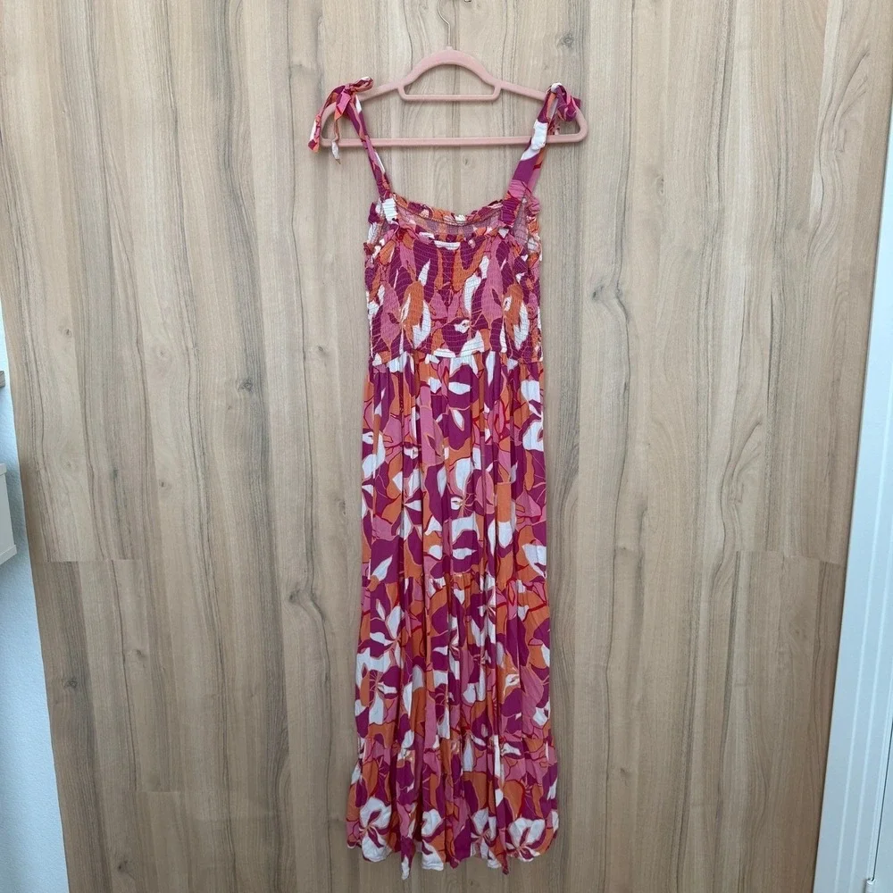 Floral Tiered Maxi Dress Size Large Pink Smocked Tie Shoulder Boho Resort Summer - Picture 6 of 7